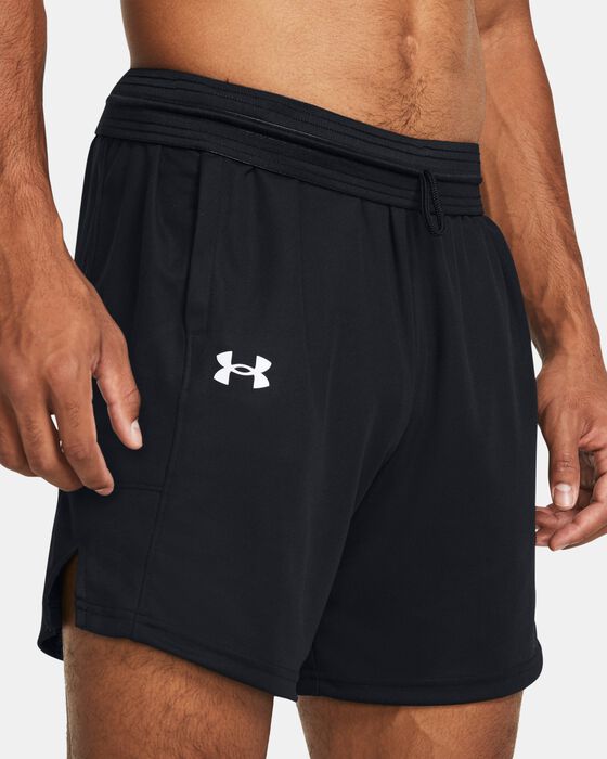 Men's UA Zone Shorts image number 3